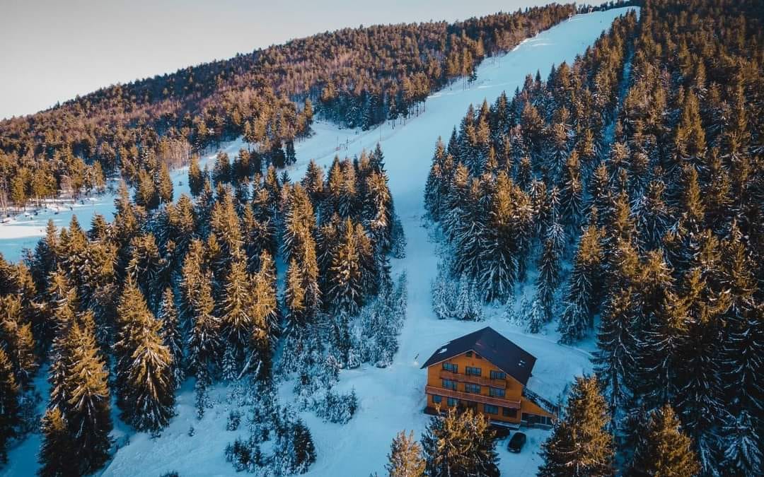 Cazare in Arieseni - PENSIUNEA  JURCA - Vartop